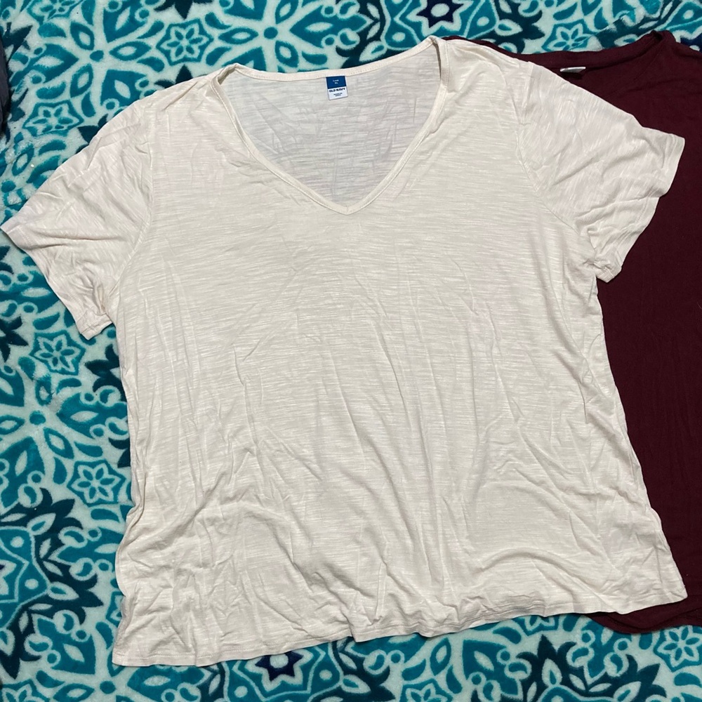 Old Navy Luxe T-Shirt 2-Piece Lot - Size XL - Picture 2 of 4